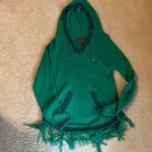 Medium, Alpaca Sweater! Great Condition! Beautiful Gift!